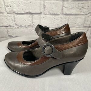 Clarks Taipel Mary Jane Pump Gray Size 6 1/2